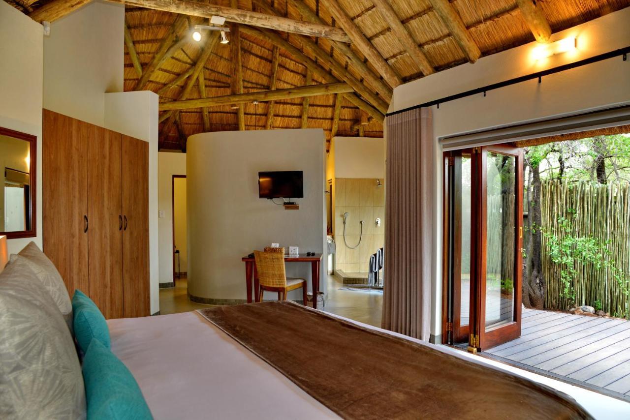 Tambuti Lodge Pilanesberg Exteriör bild