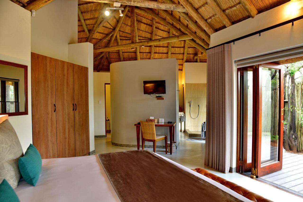 Tambuti Lodge Pilanesberg Exteriör bild