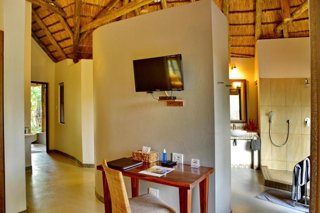 Tambuti Lodge Pilanesberg Exteriör bild
