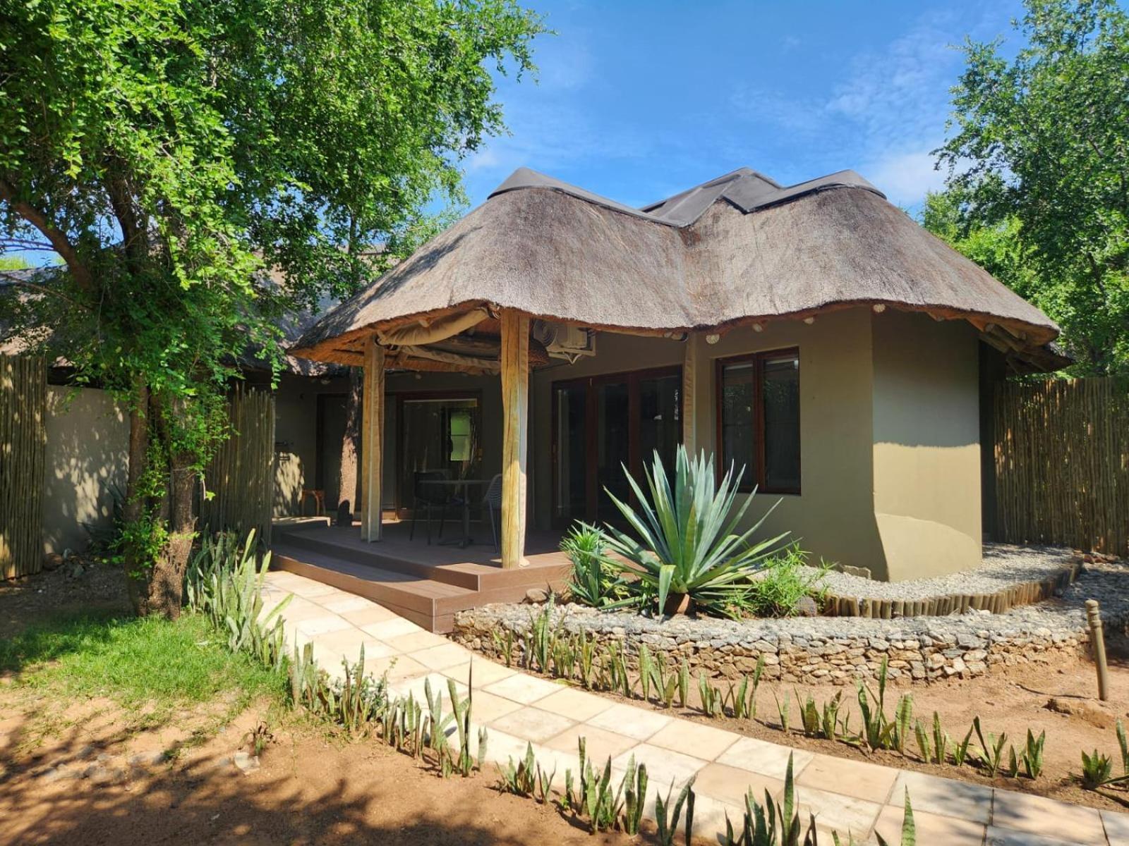 Tambuti Lodge Pilanesberg Exteriör bild