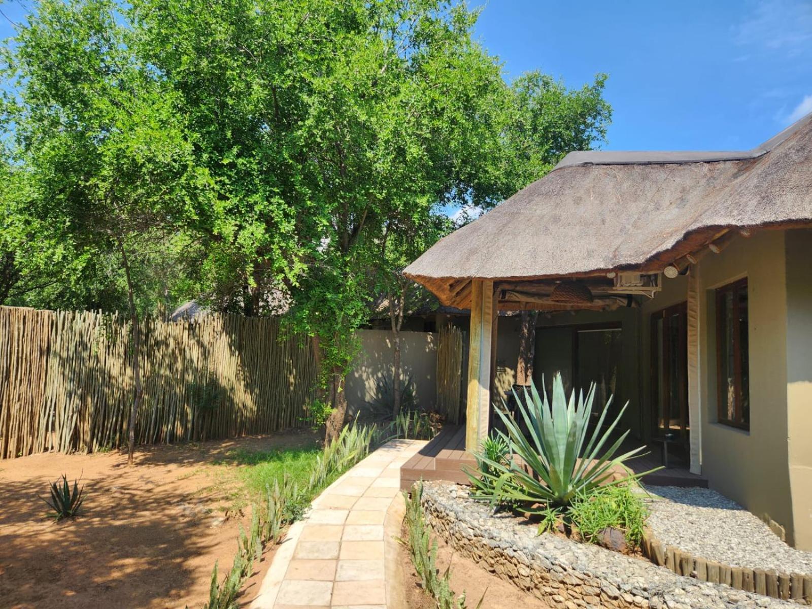 Tambuti Lodge Pilanesberg Exteriör bild